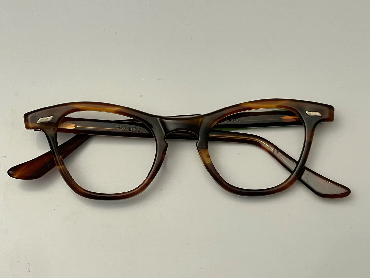 Vintage tortoise cateye frame made in USA late 60's