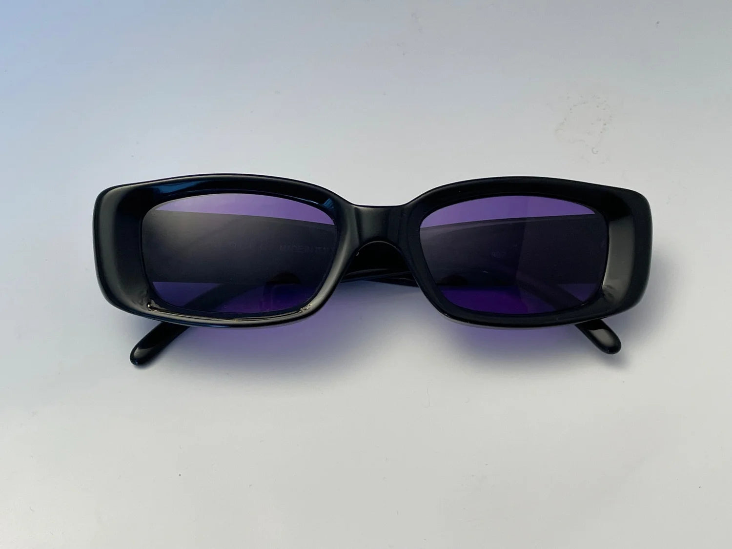 Vintage Gucci GG2409/S Black w/ purple lenses