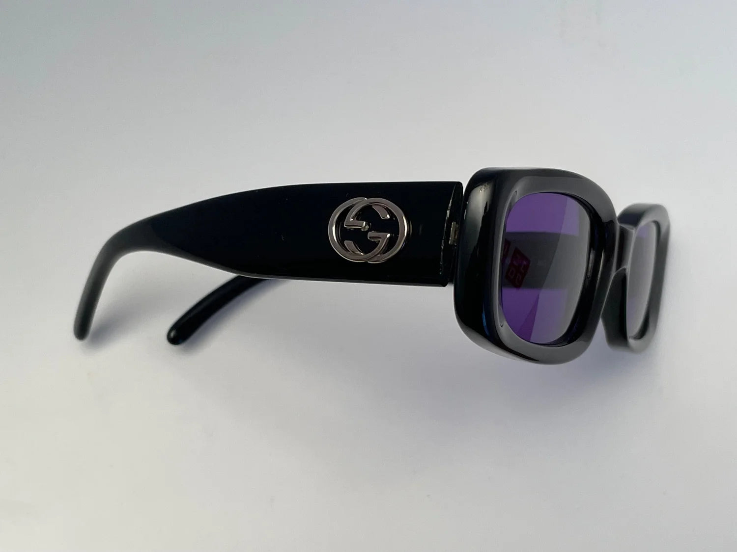 Vintage Gucci GG2409/S Black w/ purple lenses