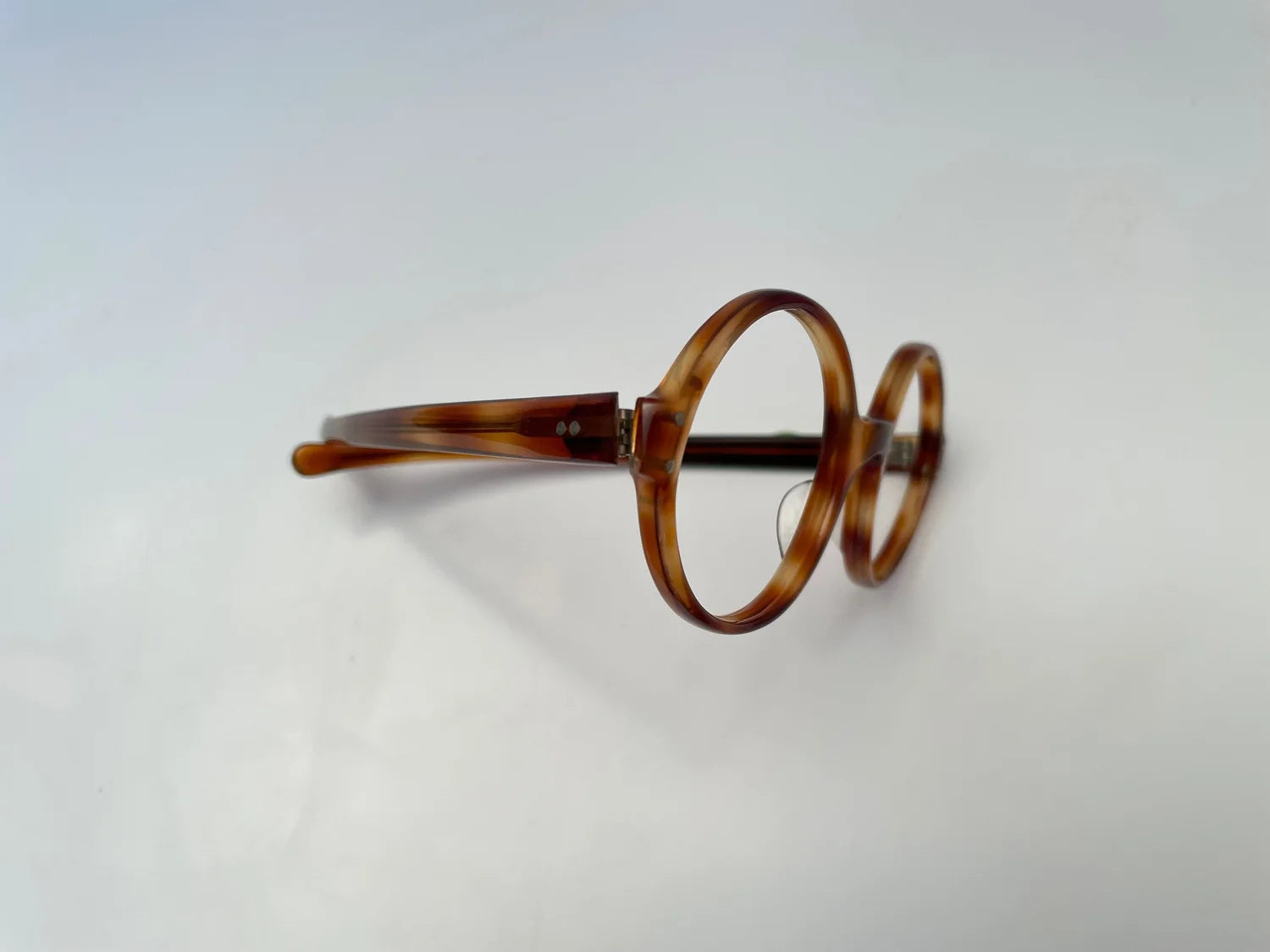 Vintage blonde tortoise French round zyl frame circa 1960's